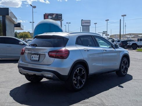Used 2019 Mercedes-Benz GLA 250 4MATIC image 3