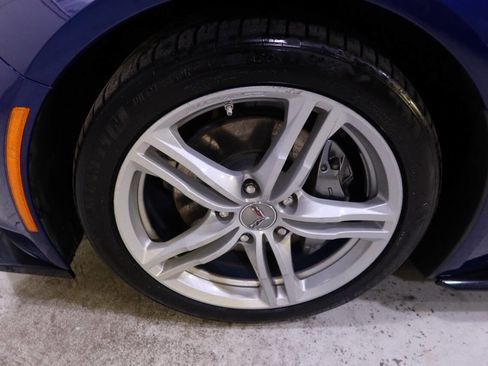 Used 2017 Chevrolet Corvette Stingray Coupe w/ 1LT image 10