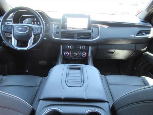 Used 2022 GMC Yukon SLT w/ SLT Luxury Package RWD image 12