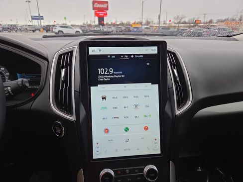 Used 2024 Ford Edge SEL w/ Convenience Package image 26