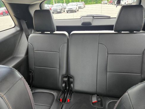 Used 2018 Chevrolet Traverse LT w/ LPO, Floor Liner Package AWD/4WD image 25
