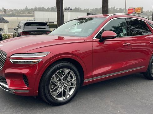 Used 2025 Genesis GV70 2.5T image 13