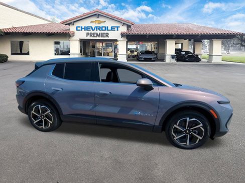 New 2026 Chevrolet Equinox EV LT image 9