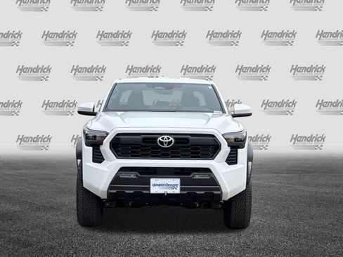 Used 2025 Toyota Tacoma TRD Off-Road image 10
