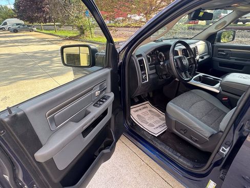 Used 2015 RAM 1500 Big Horn AWD/4WD image 11
