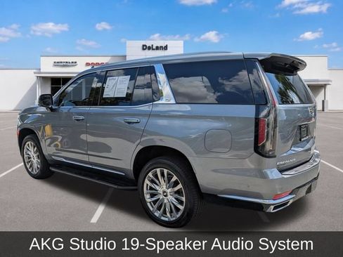 Used 2021 Cadillac Escalade Premium Luxury AWD/4WD image 6