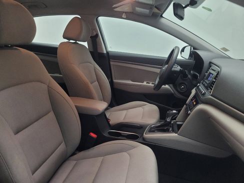 Used 2018 Hyundai Elantra SE image 21