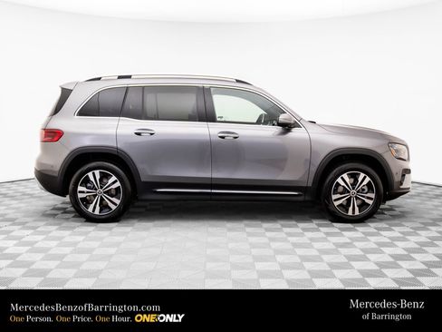 New 2026 Mercedes-Benz GLB 250 4MATIC image 7
