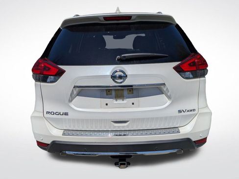 Used 2020 Nissan Rogue SV w/ Premium Package AWD/4WD image 5