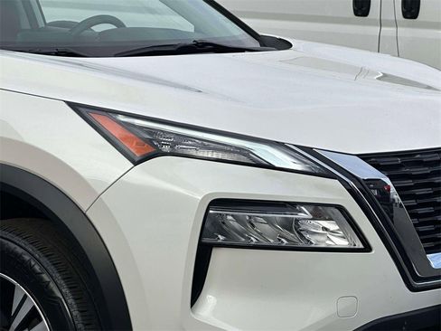 Certified 2023 Nissan Rogue SV image 8