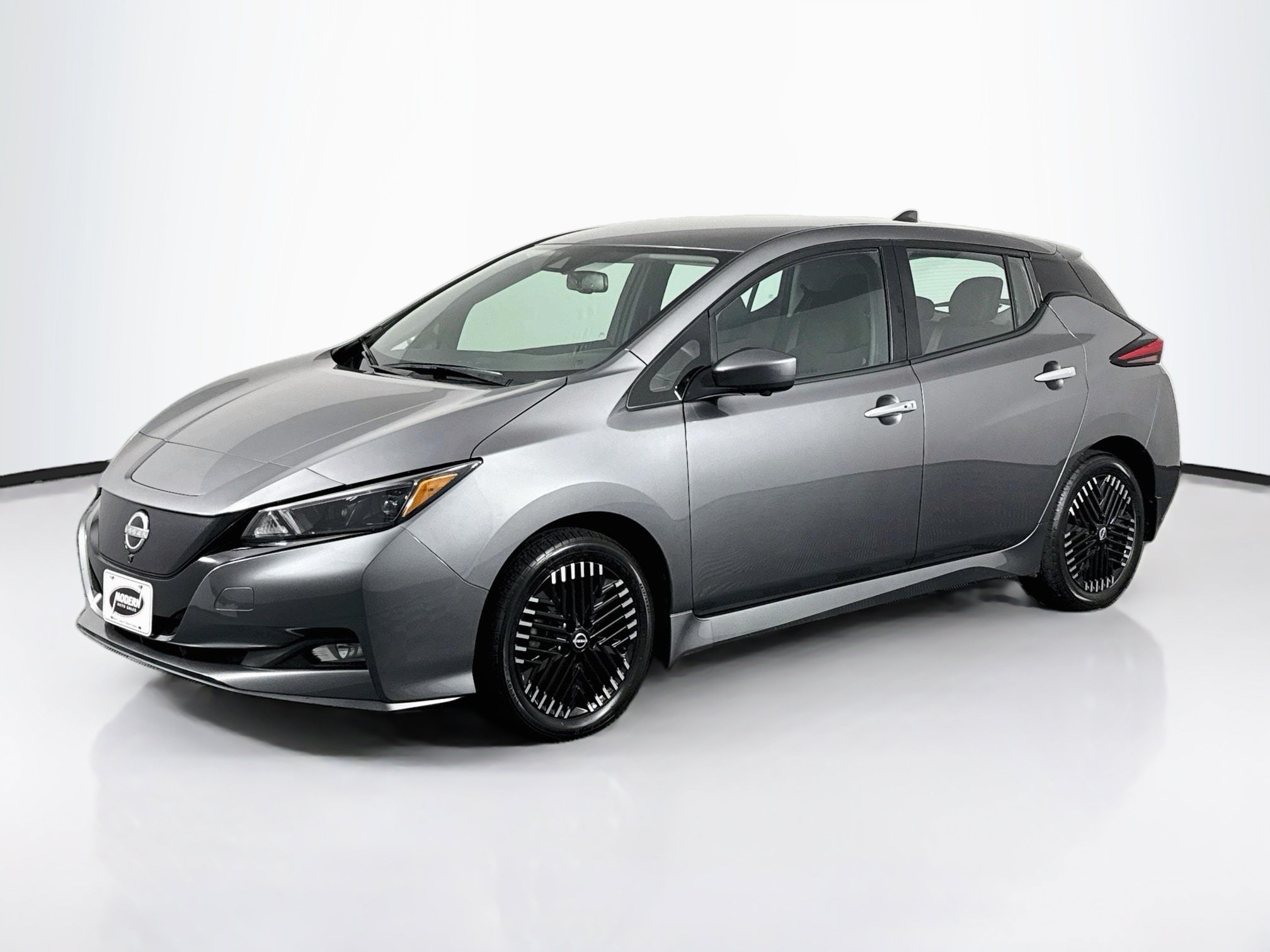 Used 2024 Nissan Leaf SV Plus FWD image 10