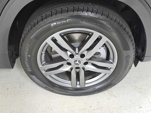 Used 2026 Mercedes-Benz GLB 250 4MATIC image 9