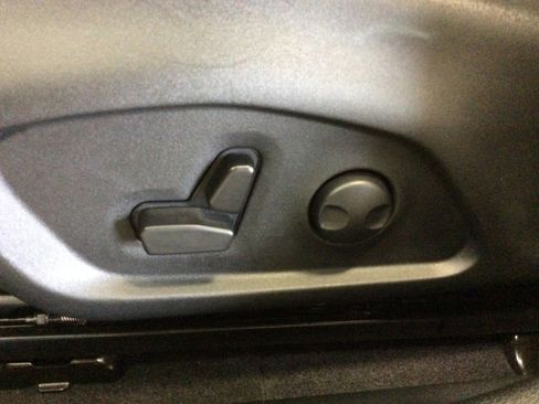 Used 2024 Jeep Compass Limited image 15