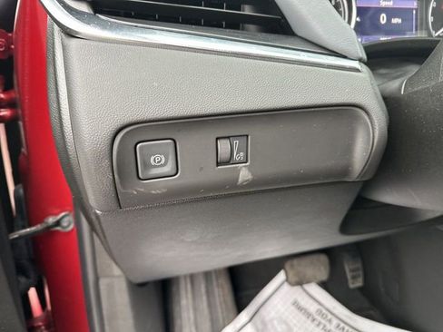 Used 2023 Buick Enclave Essence w/ Sport Touring Edition image 18