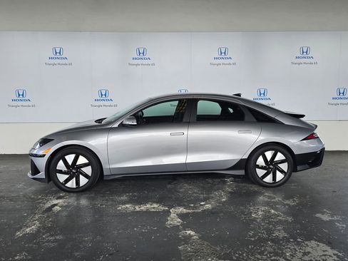 Used 2023 Hyundai Ioniq 6 SE image 3