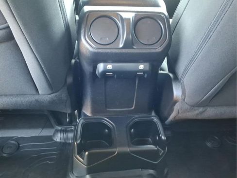 Used 2021 Jeep Wrangler Unlimited Sport AWD/4WD image 14