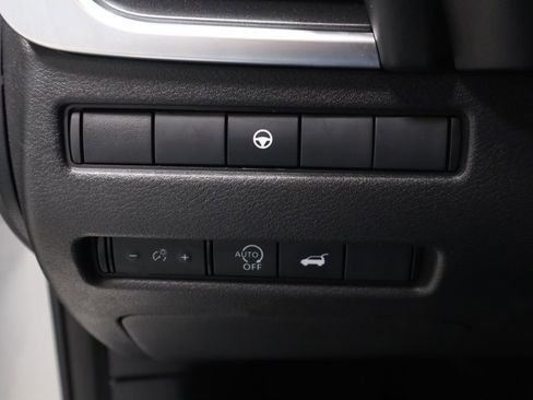 Certified 2024 Nissan Rogue SV image 26