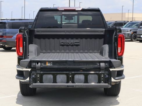 Used 2019 GMC Sierra 1500 SLT w/ SLT Premium Plus Package RWD image 8