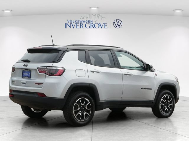 Used 2024 Jeep Compass Trailhawk AWD/4WD image 7