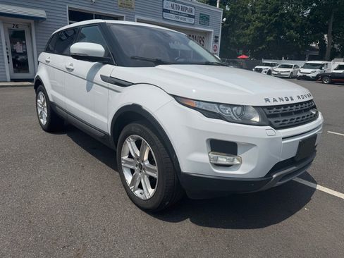 Used 2013 Land Rover Range Rover Evoque Pure Premium image 9