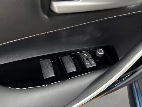 Used 2021 Toyota Corolla XSE FWD image 15
