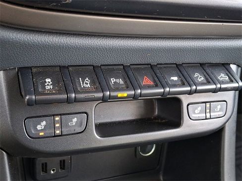 Certified 2021 Chevrolet Colorado Z71 w/ Safety Package image 27