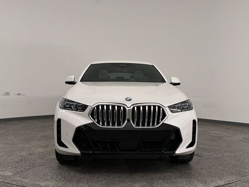 Used 2025 BMW X6 xDrive40i w/ Premium Package AWD/4WD image 5