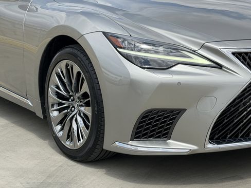 Certified 2022 Lexus LS 500 w/ Cold Weather Package (CK) RWD image 4