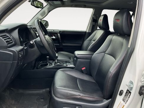Used 2019 Toyota 4Runner TRD Off-Road Premium AWD/4WD image 9