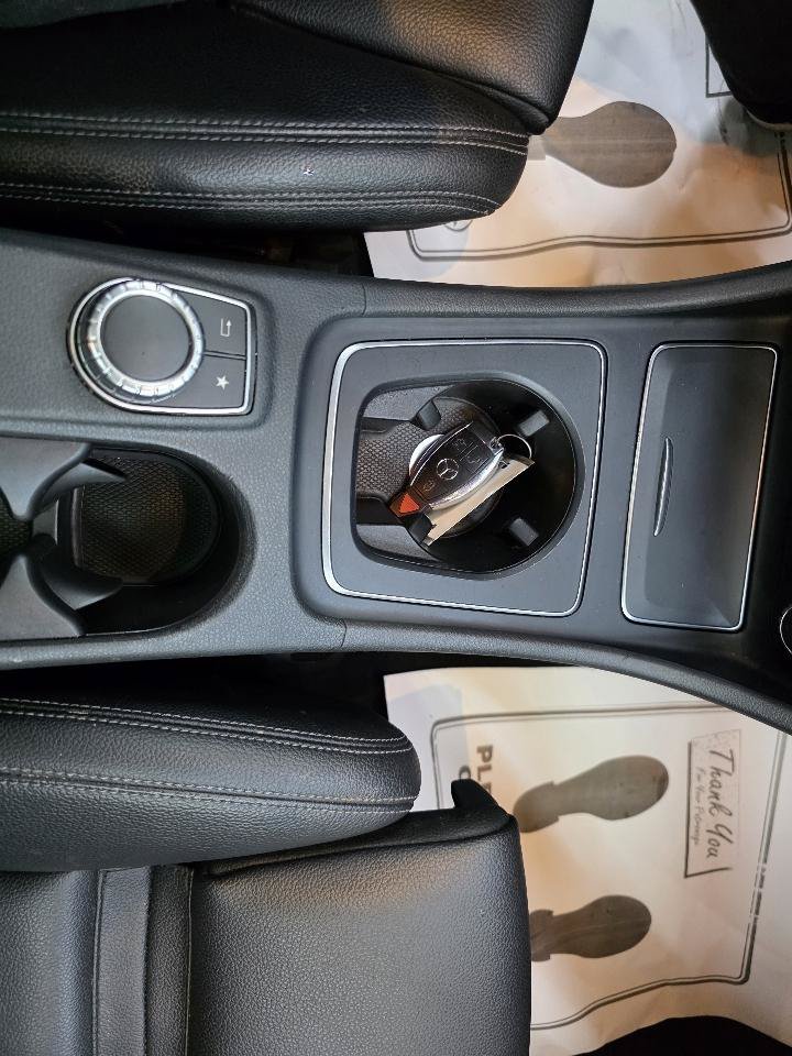 Used 2018 Mercedes-Benz CLA 250 4MATIC image 34