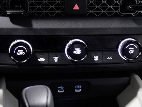 Certified 2025 Honda Accord LX image 28