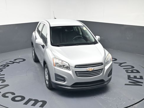 Used 2016 Chevrolet Trax LS image 30