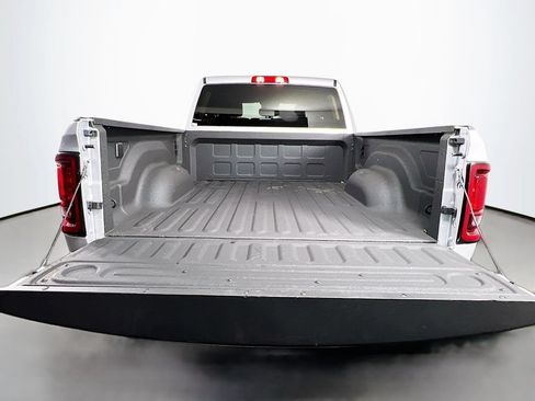 Used 2026 RAM 2500 Big Horn AWD/4WD image 25
