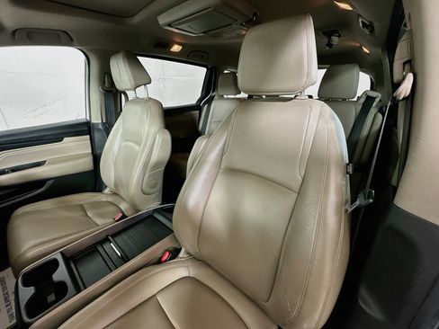 Used 2019 Honda Odyssey Touring image 19