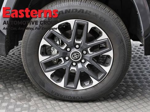Used 2024 Toyota Tundra Limited AWD/4WD image 35
