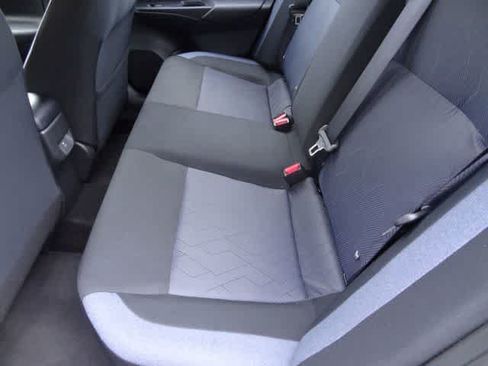 Used 2025 Nissan Versa SV FWD image 7