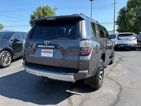 Used 2022 Toyota 4Runner TRD Off-Road Premium w/ Moonroof Package AWD/4WD image 5