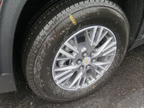 New 2026 Chevrolet Traverse LT w/ Enhanced Driving Package image 16