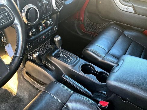 Used 2012 Jeep Wrangler Sahara w/ Dual Top Group image 13