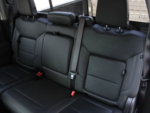 Used 2024 GMC Sierra 1500 SLT w/ SLT Premium Plus Package image 21