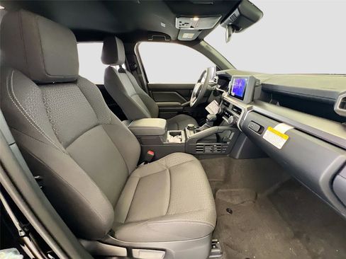 New 2026 Toyota 4Runner SR5 image 25