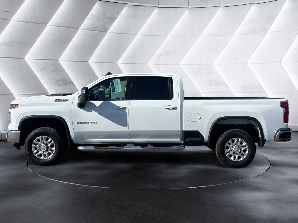 Certified 2024 Chevrolet Silverado 2500 LT w/ Convenience Package AWD/4WD image 2