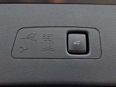 Used 2020 Lincoln Corsair Reserve w/ Elements Package image 32