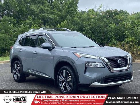 Certified 2022 Nissan Rogue Platinum w/ Head-Up Display Package FWD image 1