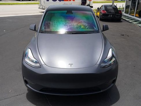 Used 2022 Tesla Model Y Long Range AWD/4WD image 23