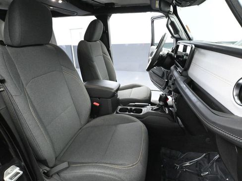 Used 2024 Jeep Wrangler Sahara AWD/4WD image 42