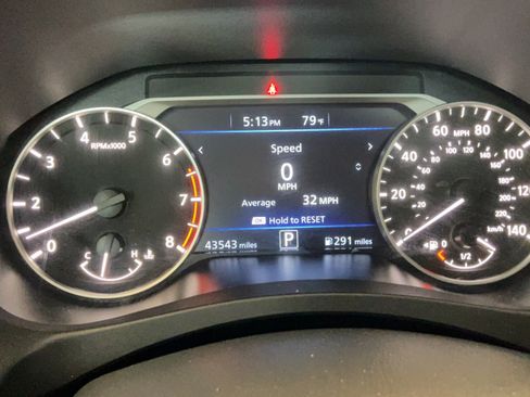 Used 2024 Nissan Altima 2.5 SR FWD image 10