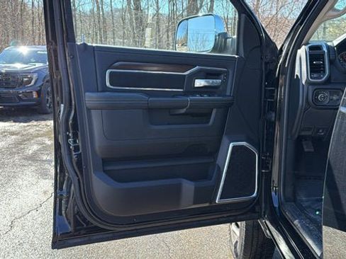 Used 2022 RAM 3500 Laramie w/ Max Tow Package image 12