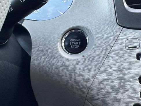 Used 2013 Toyota Sienna XLE FWD image 41