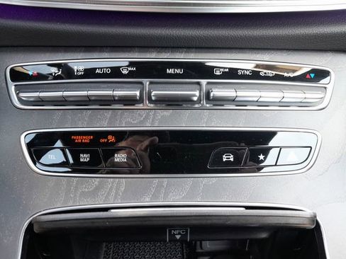 Used 2023 Mercedes-Benz E 450 4MATIC Cabriolet image 12